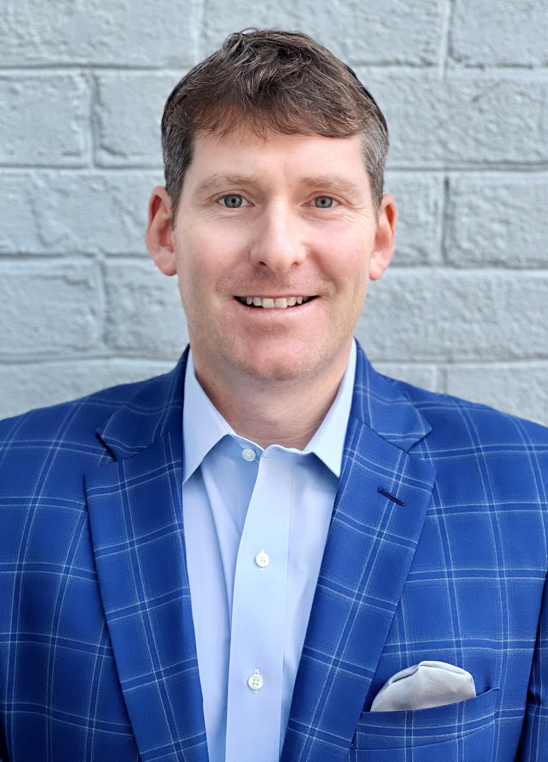 Justin-Headshot-scaled